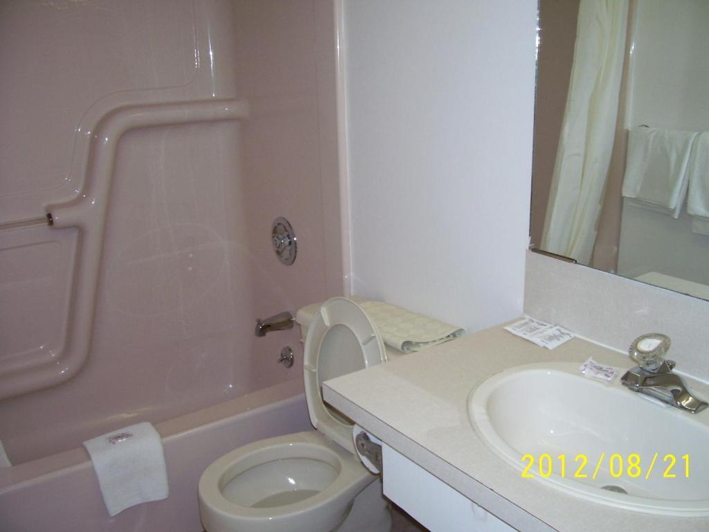 Crystal Inn Niagarawatervallen Kamer foto