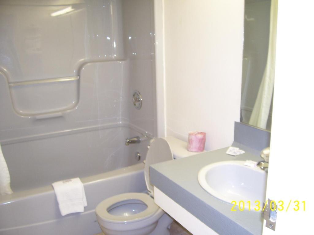 Crystal Inn Niagarawatervallen Kamer foto